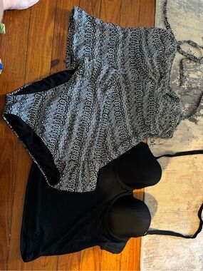 Old Navy Tankini’s with bottoms